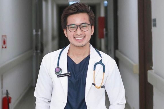Nicho Saputra Nugraha, Influencer Sekaligus Dokter Ganteng yang Menginspirasi - JPNN.COM