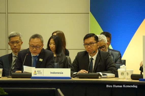 Mendag Zulkifli Hasan Ajak Menteri Perdagangan APEC Perkuat Sistem Perdagangan Multilateral - JPNN.COM