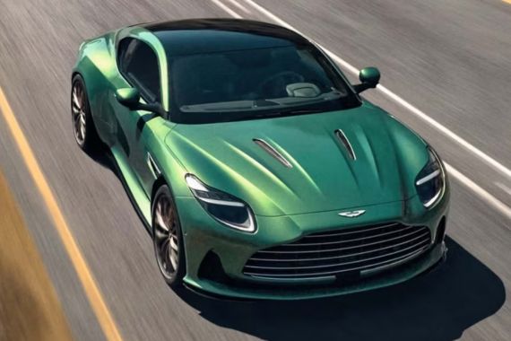 Pemenang Lelang Amal Dapat Aston Martin DB12 Terbaru dengan Fitur Spesial - JPNN.COM