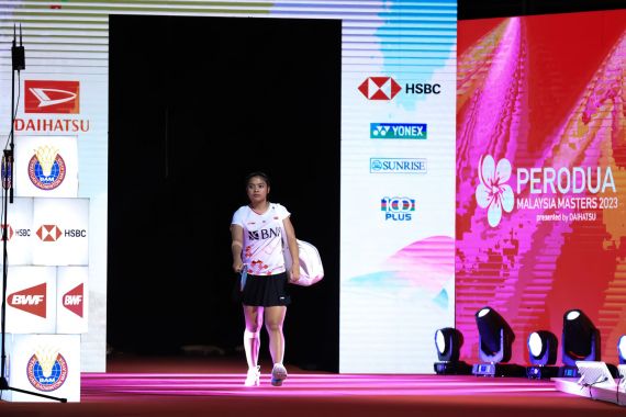 Malaysia Masters 2023: Gregoria Ungkap Biang Kerok Kekalahan dari Akane Yamaguchi - JPNN.COM