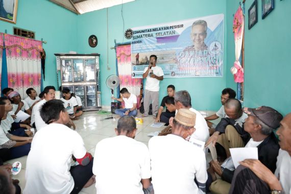 KNP Edukasi Nelayan Banyuasin untuk Jaga Lingkungan hingga Sosialisasikan Sosok Ganjar - JPNN.COM