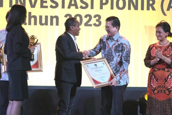 Berkomitmen Memaksimalkan Investasi SDA, Freeport Indonesia Diganjar AIP 2023 - JPNN.COM
