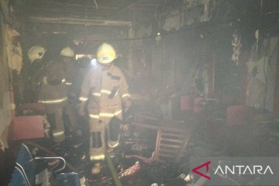 Dua Titik Kebakaran Terjadi di Jakarta Timur - JPNN.COM