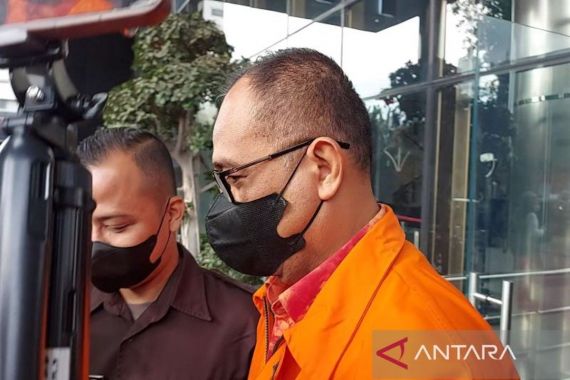 Rumah, Mobil, hingga Moge Rafael Alun Disita KPK - JPNN.COM