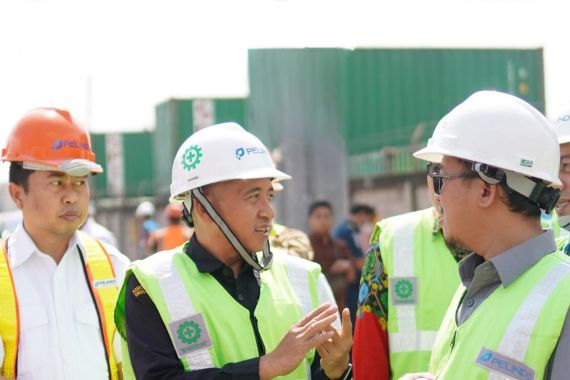 Bea Cukai Teken SOP Pemeriksaan Bersama Menjelang Penerapan NLE Pelabuhan Trisakti - JPNN.COM