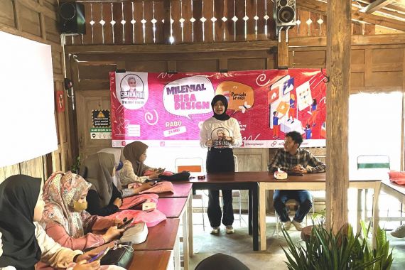 Srikandi Ganjar Asah Kreativitas Perempuan Milenial Melalui Pelatihan Desain Grafis - JPNN.COM