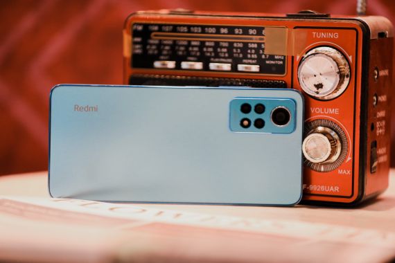 Resmi Meluncur, Redmi Note 12 Pro Tawarkan Kamera Mumpuni, Sebegini Harganya - JPNN.COM
