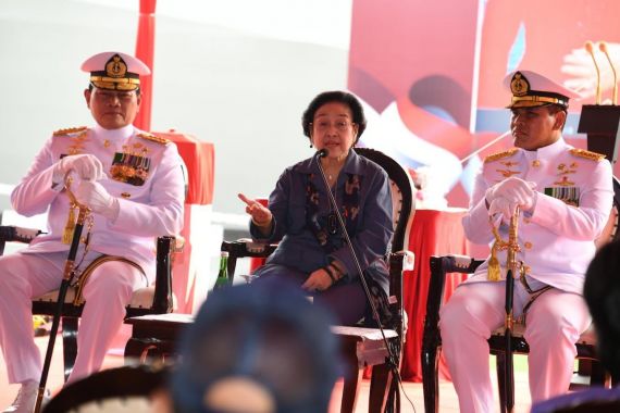 Megawati Merespons Peresmian Kapal Perang TNI AL Bernama Bung Karno, Simak - JPNN.COM