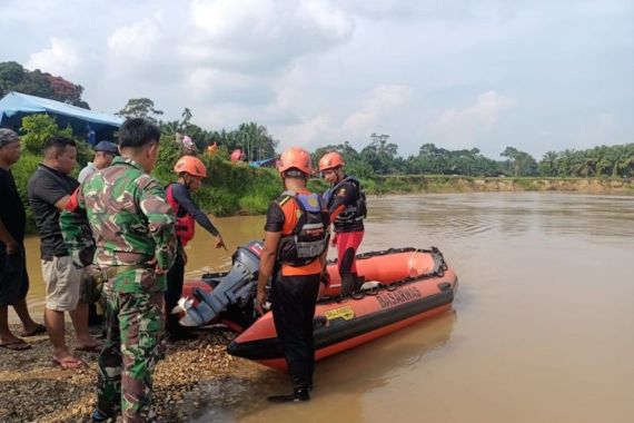 Seorang Anak Tenggelam Saat Mandi di Sungai Tembesi, Basarnas Jambi Langsung Bergerak - JPNN.COM