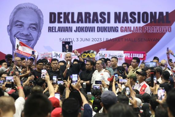 Sukarelawan Jokowi Tidak Usah Bingung Lagi, Kualitas Ganjar Sudah Terbukti - JPNN.COM