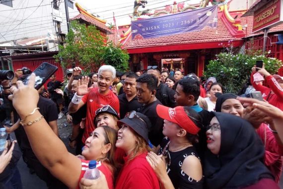 Joging Sejarah, Ganjar Lari dan Ngopi di Kawasan Pecinan Jakarta - JPNN.COM