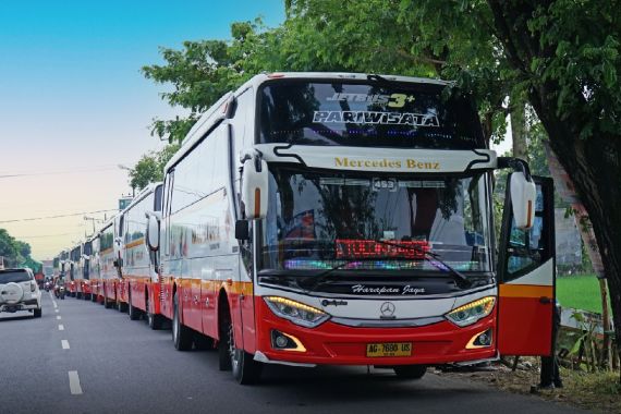 Bus Harapan Jaya Siapkan Puluhan Armada untuk Layani Calon Jemaah Haji 2023 - JPNN.COM
