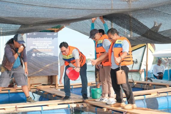 PTPN Group Salurkan Bantu kepada Kelompok Nelayan di Bali - JPNN.COM