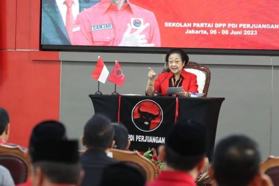 Soal Pembangunan Infrastruktur Era Jokowi, Megawati Bilang Begini - JPNN.COM
