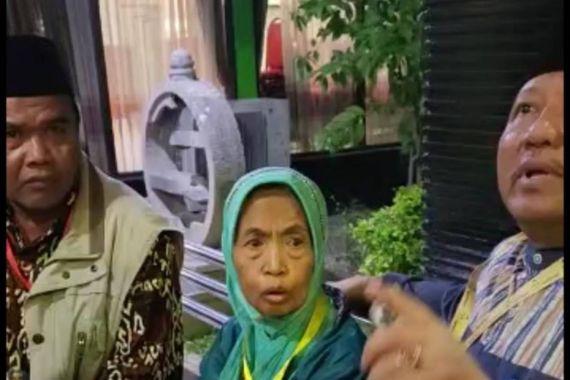 Baru Sampai di Asrama Haji Surabaya, Mbah Salami Minta Pulang - JPNN.COM