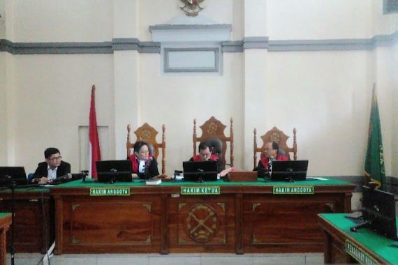 Dua Kurir Pil Ekstasi Dijatuhi Vonis Mati oleh Majelis Hakim di Medan - JPNN.COM
