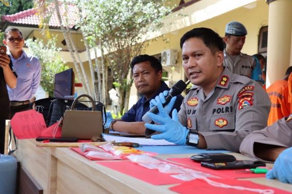 2 Buruh di Lombok Barat Ditangkap Polisi Gegara Memiliki 48,03 Gram Sabu-Sabu - JPNN.COM