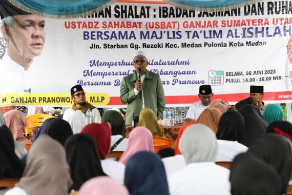 Usbat Ganjar Sumut Bahas Manfaat Salat Bagi Kesehatan Jasmani & Rohani - JPNN.COM