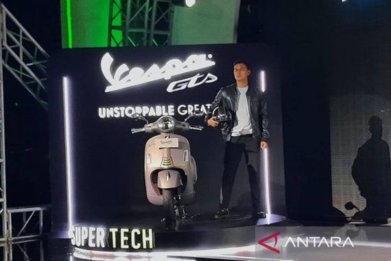 Vespa New GTS Seharga Satu Unit Mobil - JPNN.COM
