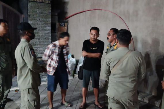 Gegara Berisik, Pemilik Usaha Warung di Denpasar Dipanggil Satpol PP - JPNN.COM