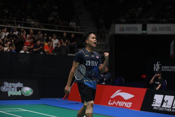 Awal Manis Anthony Sinisuka Ginting Pertahankan Gelar Juara Singapore Open - JPNN.COM