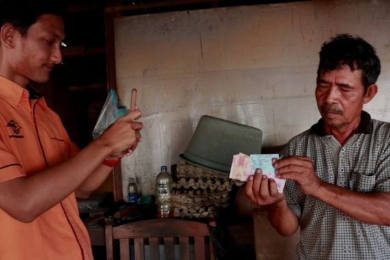 Penyaluran Bansos dan PKH di Gili Trawangan Sudah Hampir 100 Persen - JPNN.COM