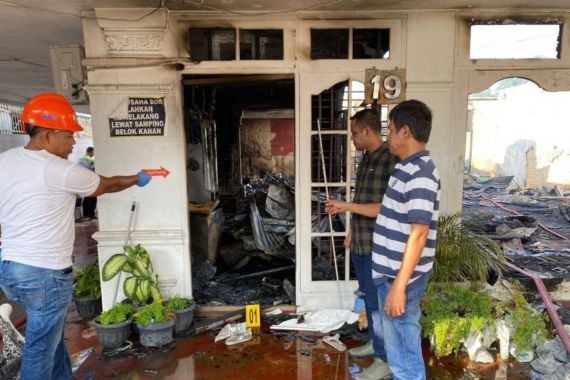 Ibu dan 2 Anak di Pekanbaru Terbakar Hidup-Hidup - JPNN.COM