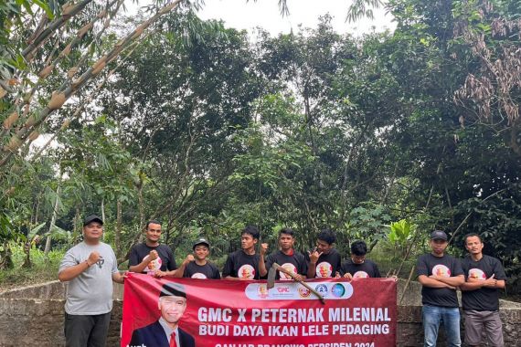 Ganjar Milenial Melatih Anak Muda Banten Untuk Budi Daya Ikan Lele - JPNN.COM