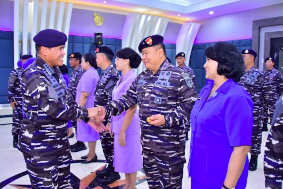 KSAL Terima Pelaporan Kenaikan Pangkat 16 Perwira Tinggi TNI AL, Berikut Daftar Namanya - JPNN.COM