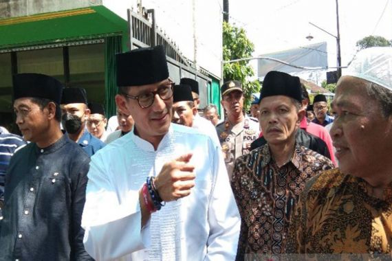 Dijagokan Jadi Pendamping Ganjar, Sandiaga Uno Pasrah, Begini Kalimatnya - JPNN.COM