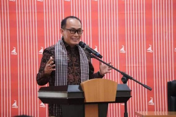 Branding Jadi Jurus Andalan Prof Zudan dalam Membangun Ekonomi Sulbar - JPNN.COM