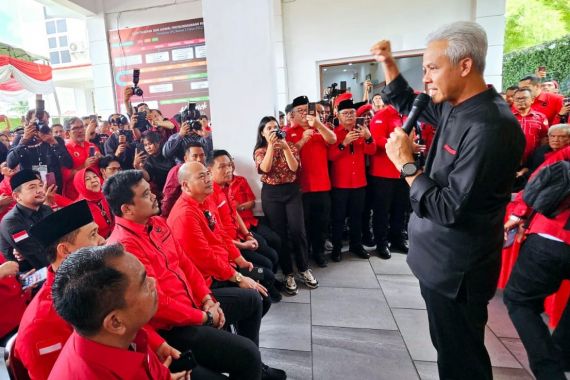 Ganjar Pranowo Ingatkan Strategi Pemenangan Tak Bakal Efektif Tanpa Hal Ini - JPNN.COM