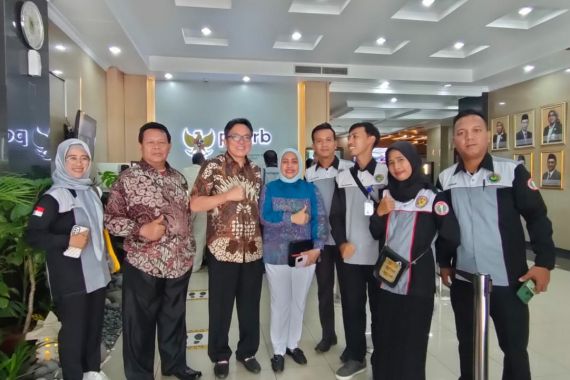 Minta Formasi PPPK, Honorer Tendik Melobi Kemendikbudristek, KemenPAN-RB, DPR, Semangat! - JPNN.COM