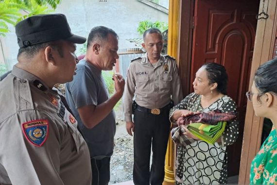 Polisi Bergerak Usut Penemuan Bayi di Teras Rumah Warga di Asahan - JPNN.COM