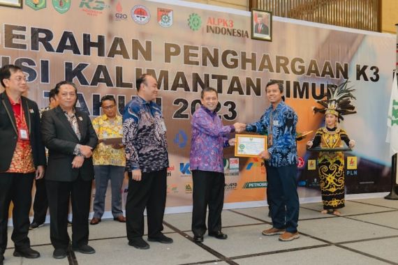 PKT Borong 3 Penghargaan dari Pemprov Kaltim - JPNN.COM