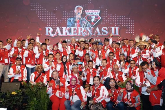 Rakernas II Sahabat Ganjar Rancang Cara Menghimpun Suara Milenial - JPNN.COM