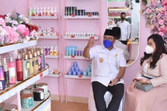 Entrepreneur Muda Asal Jambi Sukses Buka Bisnis Kecantikan - JPNN.COM
