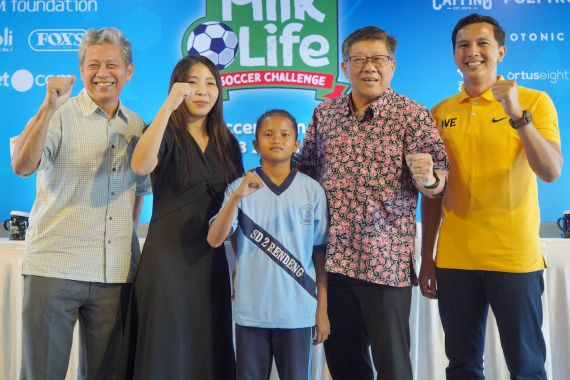 Kompetisi Sepak Bola Putri SD Digelar di Kudus, Sebegini Pesertanya - JPNN.COM