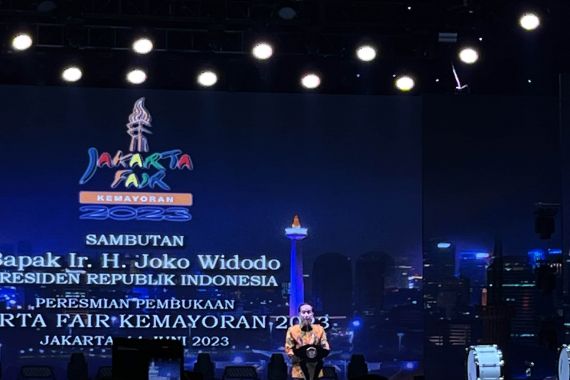 Mengucap Bismillah, Jokowi Resmi Buka Jakarta Fair 2023 - JPNN.COM