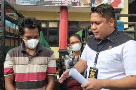 Bawa Minyak Putih Ilegal 5,7 Ton, 2 Sopir Ditangkap Polisi di Palembang - JPNN.COM