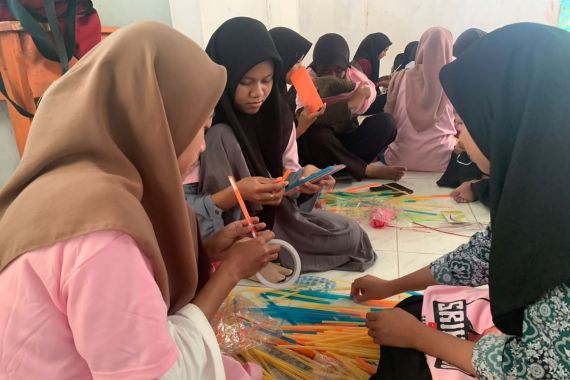 Srikandi Ganjar Asah Kreativitas Perempuan Milenial di Sulawesi Selatan - JPNN.COM
