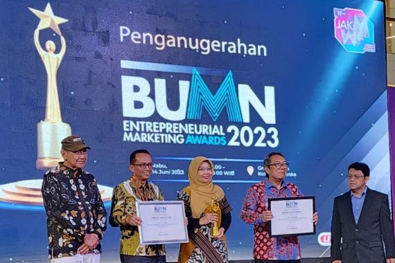 Pertamina Raih Penghargaan di Ajang BUMN Entrepreneurial Marketing Award 2023 - JPNN.COM