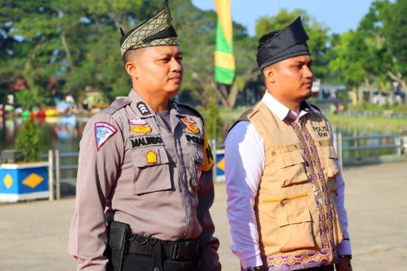 Sambil Jaga Kamtibmas, Polisi RW Polres Inhu Juga Lestarikan Budaya Masyarakat, Lihat - JPNN.COM