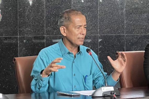 MK Bakal Melaporkan Denny Indrayana ke Organisasi Advokat - JPNN.COM