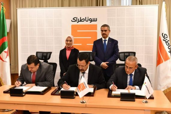Pertamina Tandatangani Kontrak Baru dengan Sonatrach dan Repsol di Aljazair - JPNN.COM