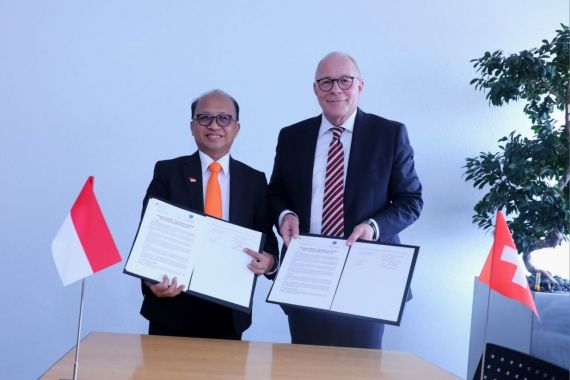 Sepakat Perkuat Kerja Sama Ketenagakerjaan, Indonesia dan Swiss Teken Amendemen MoU - JPNN.COM