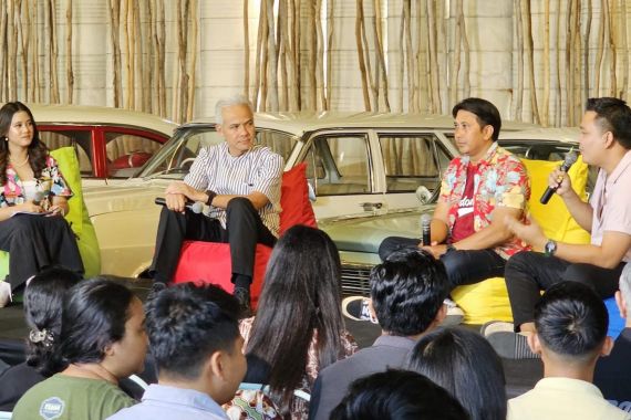 Berdialog dengan Gen Z, Ganjar Mendengar dan Menyalurkan Aspirasi Pelaku Industri Kreatif - JPNN.COM