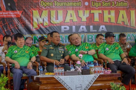 LaNyalla Membuka Liga Muaythai Seri 3 Piala Pangdam V Brawijaya - JPNN.COM