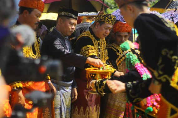 Kemendikbudristek Apresiasi Komitmen Warga Kerinci pada Kenduri SKo - JPNN.COM