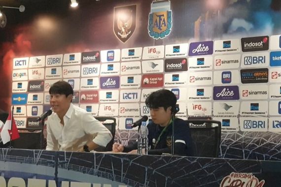 Indonesia Kalah 0-2 dari Argentina, Shin Tae Yong Puji Mentalitas Skuad Garuda - JPNN.COM